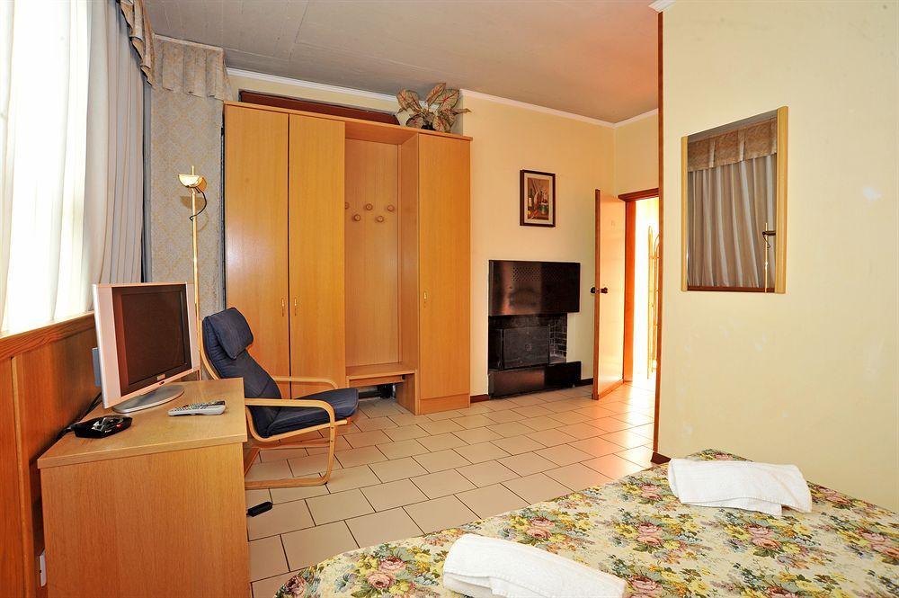 Hotel Cristallo Barga Fornaci di Barga Exteriér fotografie