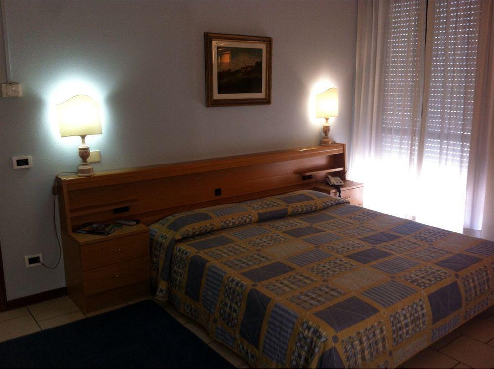 Hotel Cristallo Barga Fornaci di Barga Exteriér fotografie