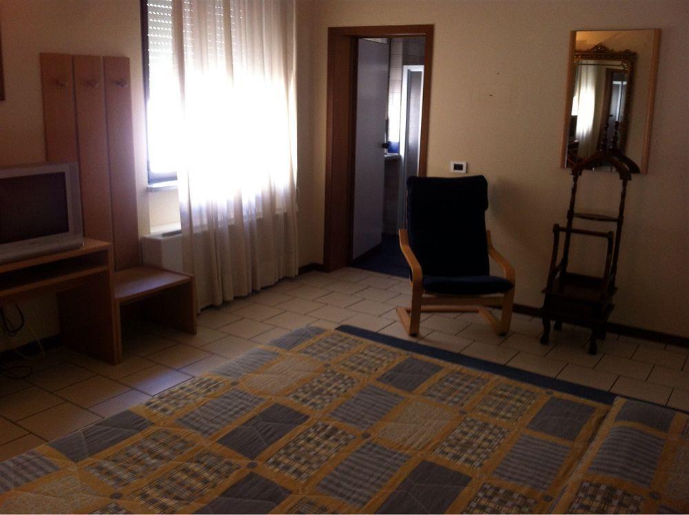 Hotel Cristallo Barga Fornaci di Barga Exteriér fotografie