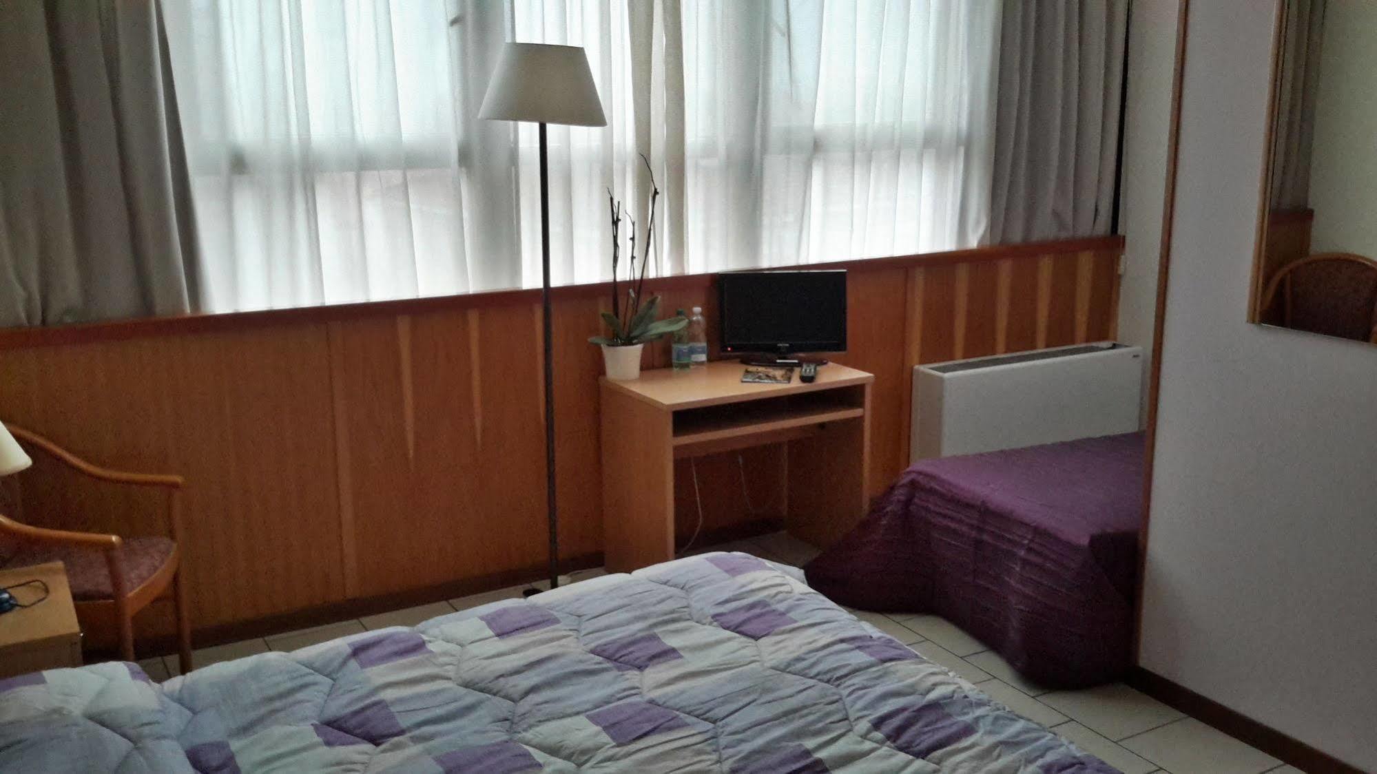 Hotel Cristallo Barga Fornaci di Barga Exteriér fotografie